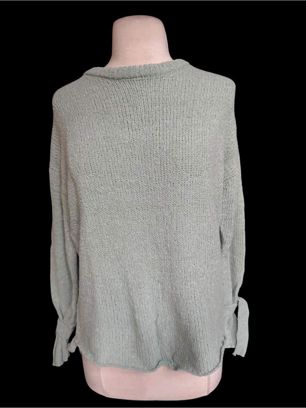 NWT Hint of Mint Super Soft Dried Sage Ribbed Tie-Wrist Pullover Sweater